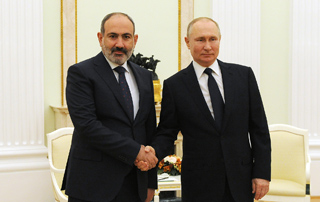 Nikol Pashinyan holds phone conversation with Vladimir Putin