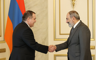 Le Premier ministre Pashinyan tient une rencontre d'adieu avec l'Ambassadeur de Géorgie en Arménie