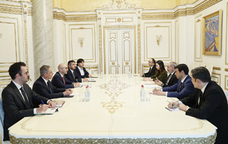 PM Pashinyas received the members of the Italy-Armenia Friendship Group