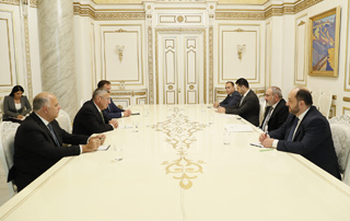 PM Pashinyan receives the representatives of the Armenian Assembly of America