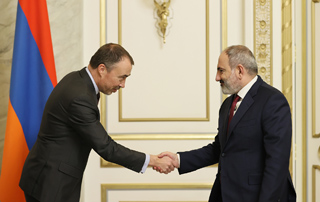 Prime Minister Pashinyan receives Toivo Klaar