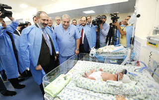 Nikol Pashinyan attends Shengavit Medical Center opening ceremony