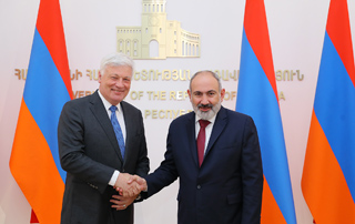 Prime Minister Pashinyan receives the delegation led by the Chairman of the Chamber of Deputies of Luxembourg