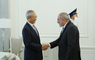 Премьер-министр Пашинян принял генерального секретаря Шанхайской организации сотрудничества