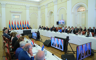 The Prime Minister participates in the regular session of the Board of Trustees of Hayastan All-Armenian Fund