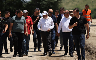 Le Premier ministre Pashinyan s'est familiarisé avec l'état d'avancement des travaux réalisés dans la région de Tavush