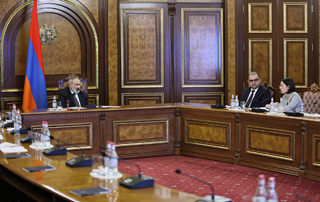 Le Premier ministre Pashinyan a présidé une discussion sur les principales dispositions du projet de loi " Sur l'enseignement supérieur et la science "