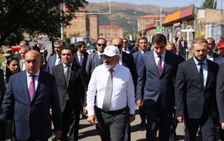 Prime Minister Pashinyan gets acquainted with the implemented and ongoing programs in Vayots Dzor region