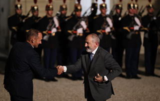 Le Premier ministre a participé au dîner donné en l'honneur des participants au 19e Sommet de l'OIF