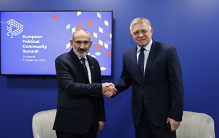 Prime Ministers of Armenia and Slovakia meet in Budapest