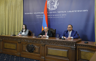 The Prime Minister introduces the newly appointed Minister Arpine Sargsyan to the staff of the Ministry of Internal Affairs