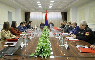 PM Pashinyan chairs Security Council session 