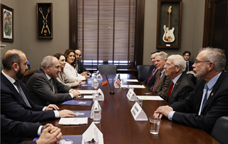 The Prime Minister meets with US Senator Roger Wicker and Congressmen Andy Harris, Frank Pallone and Richard Hudson