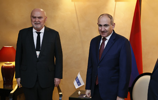 The Prime Minister meets with OSCE Secretary General