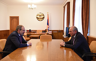 Nikol Pashinyan, Bako Sahakyan discuss ways of consistently raising Defense Army’s fighting capacity