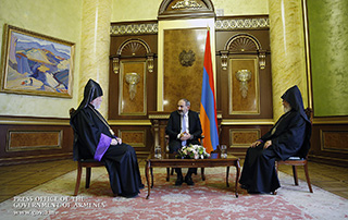PM Nikol Pashinyan welcomes Catholicos of All Armenians Garegin II and Catholicos of the Great House of Cilicia Aram I