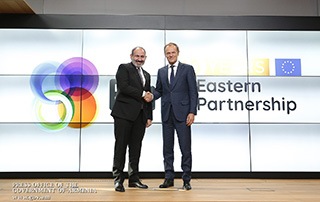 Le Premier ministre a pris part au dîner officiel offert à l'occasion  du  10e anniversaire du Partenariat oriental à Bruxelles