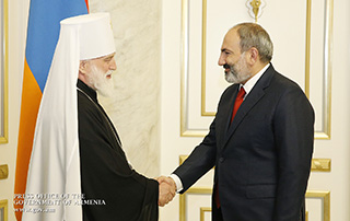 Prime Minister Pashinyan hosts Patriarchal Exarch of All Belarus