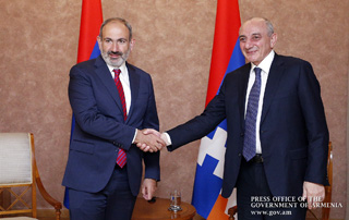 Rencontre entre le Premier ministre arménien et le Président de l'Artsakh à Stepanakert