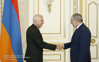 “We consider you the friend of democracy in Armenia” - PM holds farewell meeting with Piotr Switalski