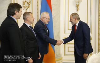Le Premier ministre a reçu les Co-Présidents du groupe de Minsk de l'OSCE