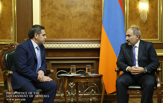 «L'Arménie teste un nouveau modèle de gestion et de développement du football en Arménie, qui n'avait pas de précédent» ;  Le Premier ministre a reçu le président nouvellement élu de la Fédération de football d’Arménie