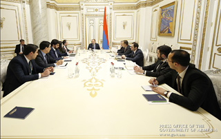 Обсуждены запланированные аппаратом премьер-министра Армении программы и мероприятия на 2020 год