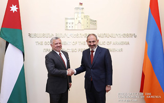 Le Premier ministre Pashinyan et Abdallah II  ont discuté des questions liées au développement des liens économiques entre l'Arménie et la Jordanie