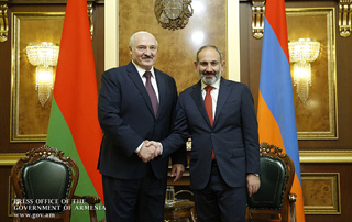 Pashinyan s’est entretenu au téléphone avec Alexandre Loukachenko