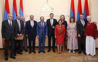 Обсуждены вопросы расширения сотрудничества между правительством Армении и банком KfW