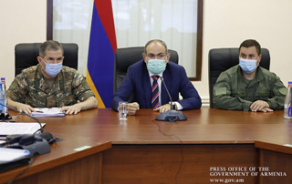 Le Premier ministre a rencontré les dirigeants du ministère de la Défense et  Forces armées