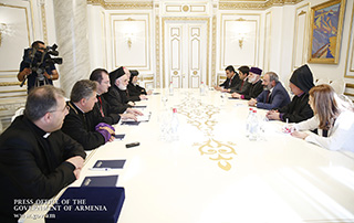 PM receives leaders and representatives of Eastern Apostolic Churches of Australia